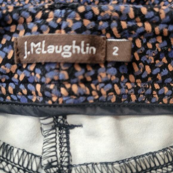 J. McLaughin Slim Ankle Pant Graphic Print Size 2 - Picture 3 of 8